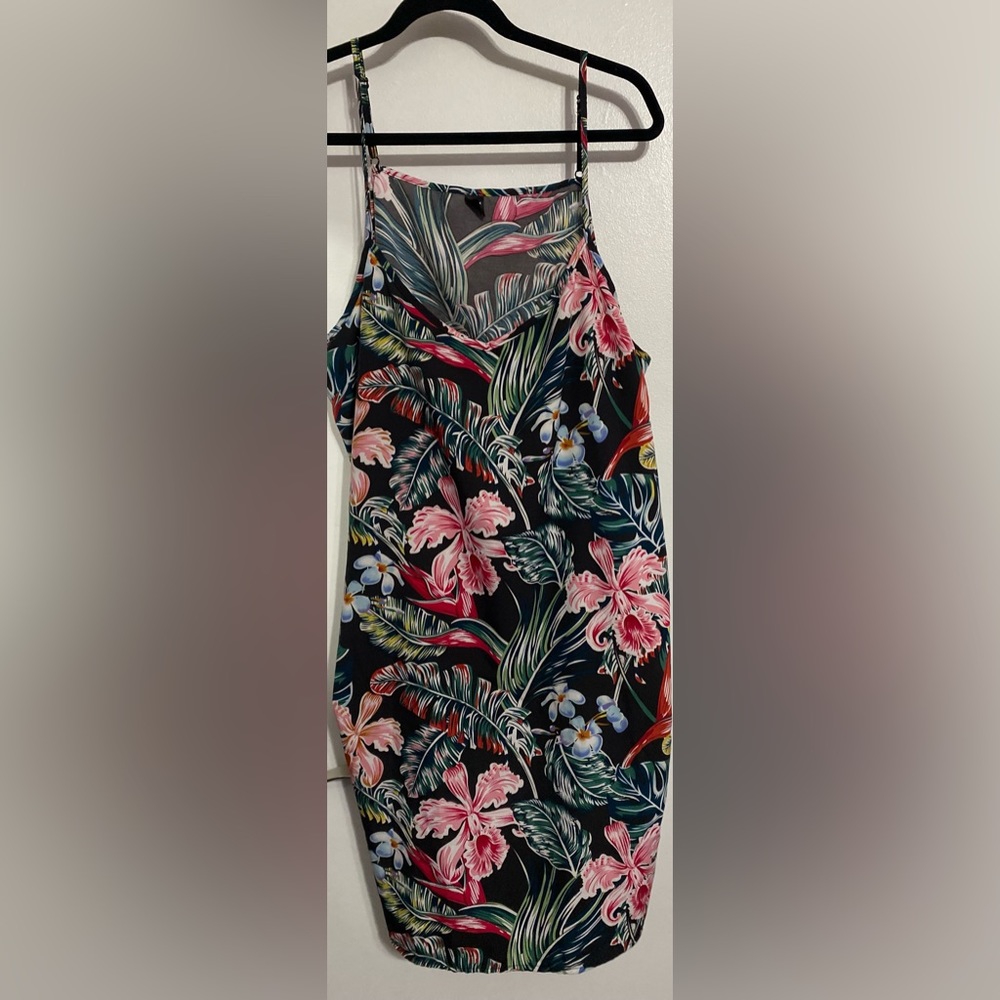 SHEIN Adjustable Strap Floral Dress